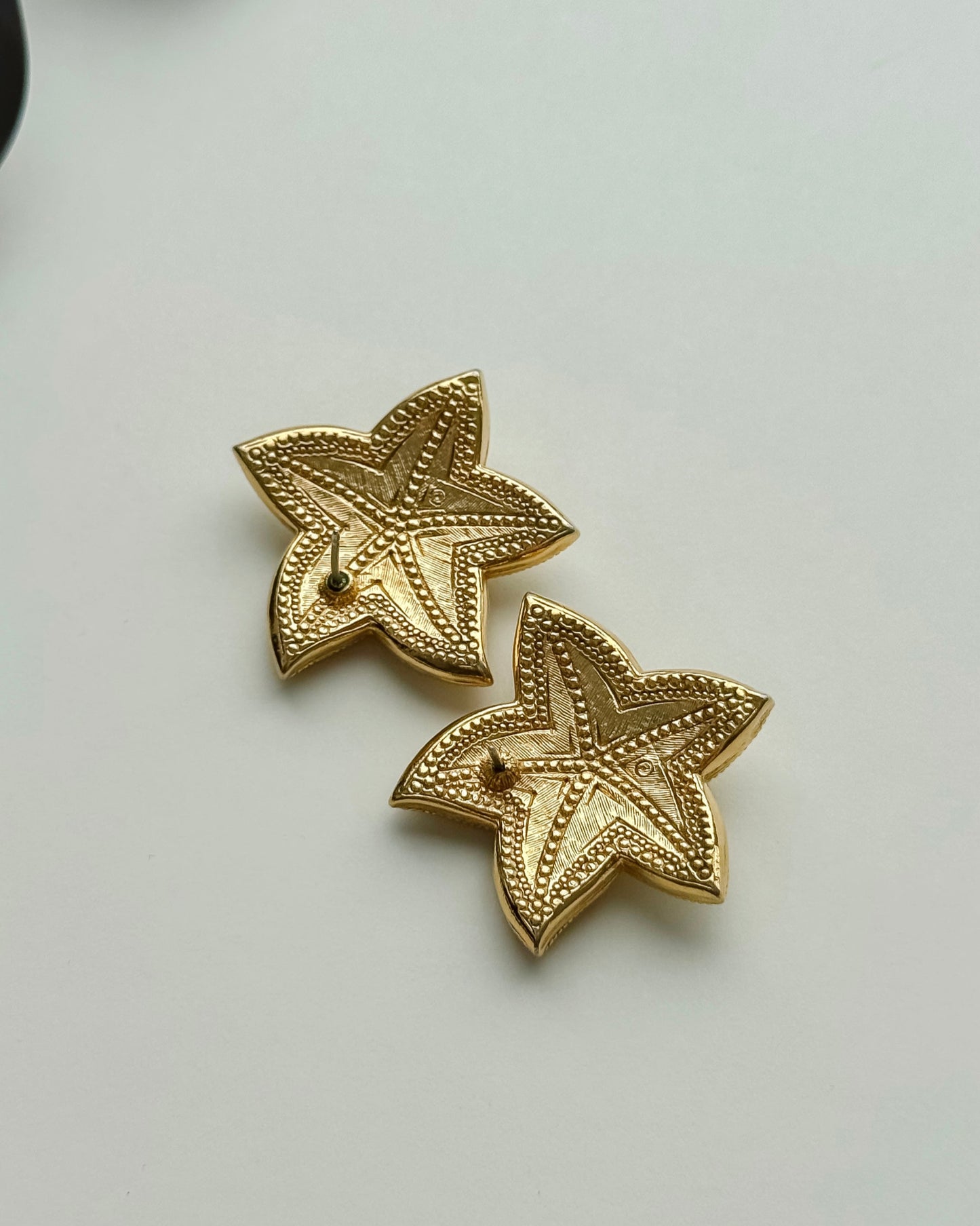Kolczyki Avon